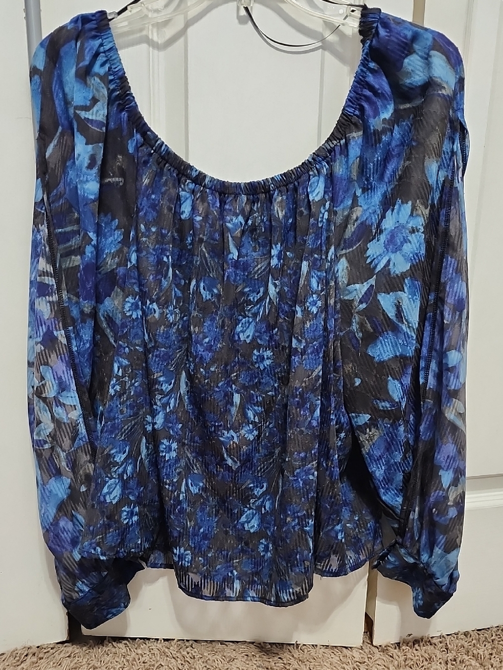 Cupio Blue Floral Peasant Blouse
